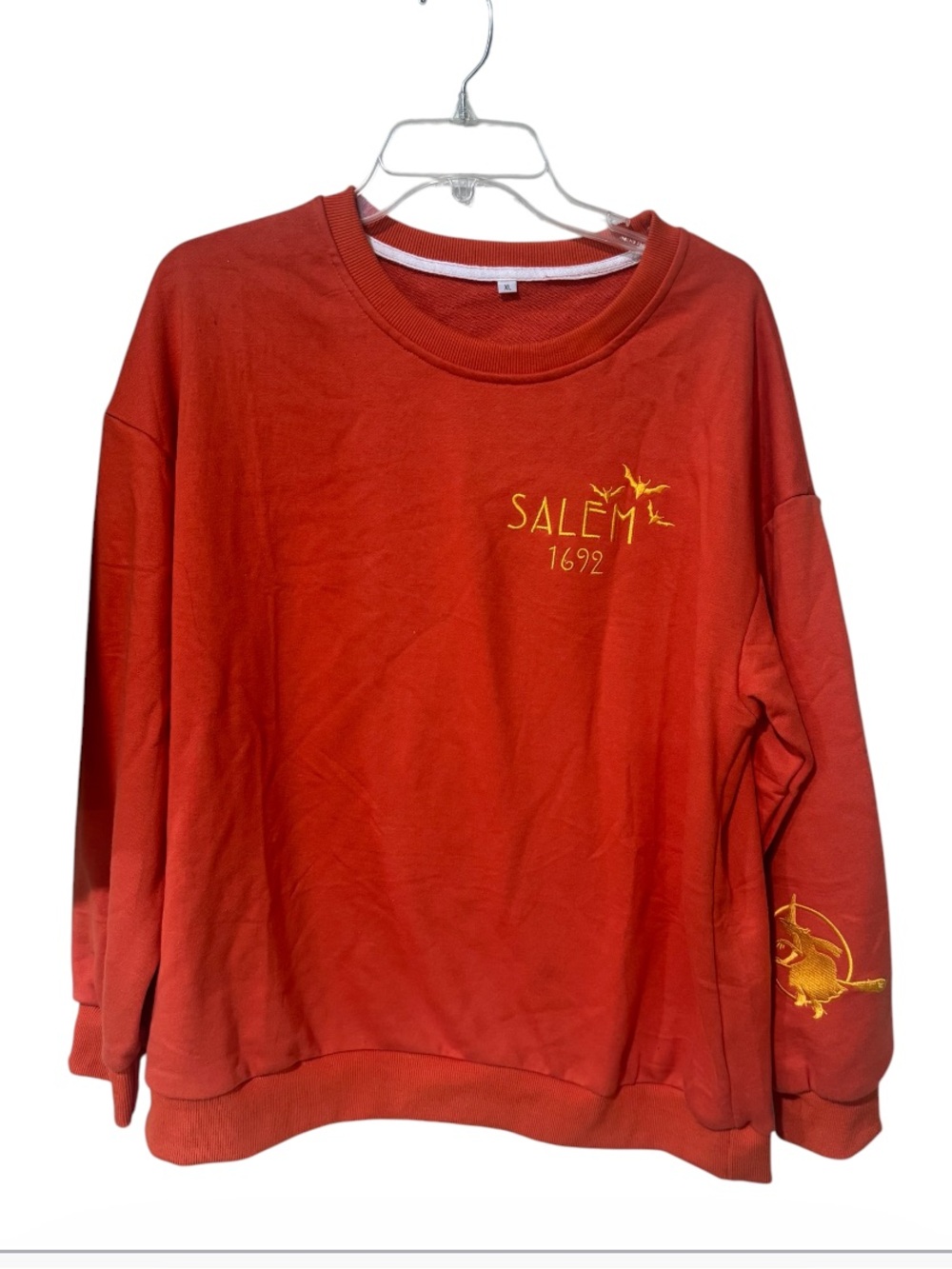 Woman's Salem 1692 Orange Halloween embroidered Crewneck Sweatshirt size XL